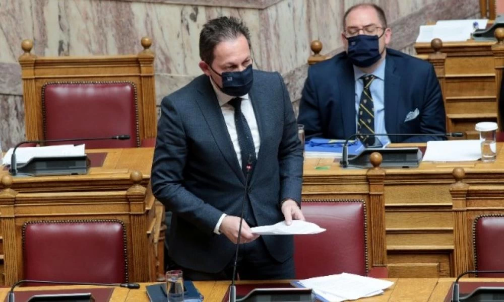 Πέτσας: Από τα μέσα Δεκεμβρίου θα έχουμε απότομη αποκλιμάκωση των επιδημιολογικών δεδομένων